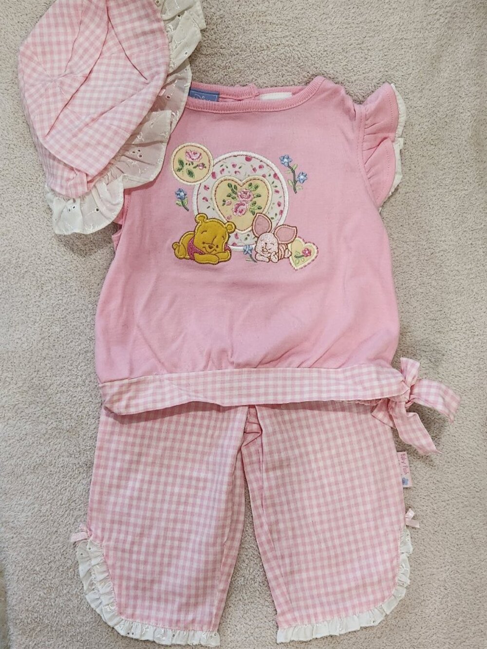Disney - 2-Pc Vintage Pooh & Piglet Pink Gingham Pant Set